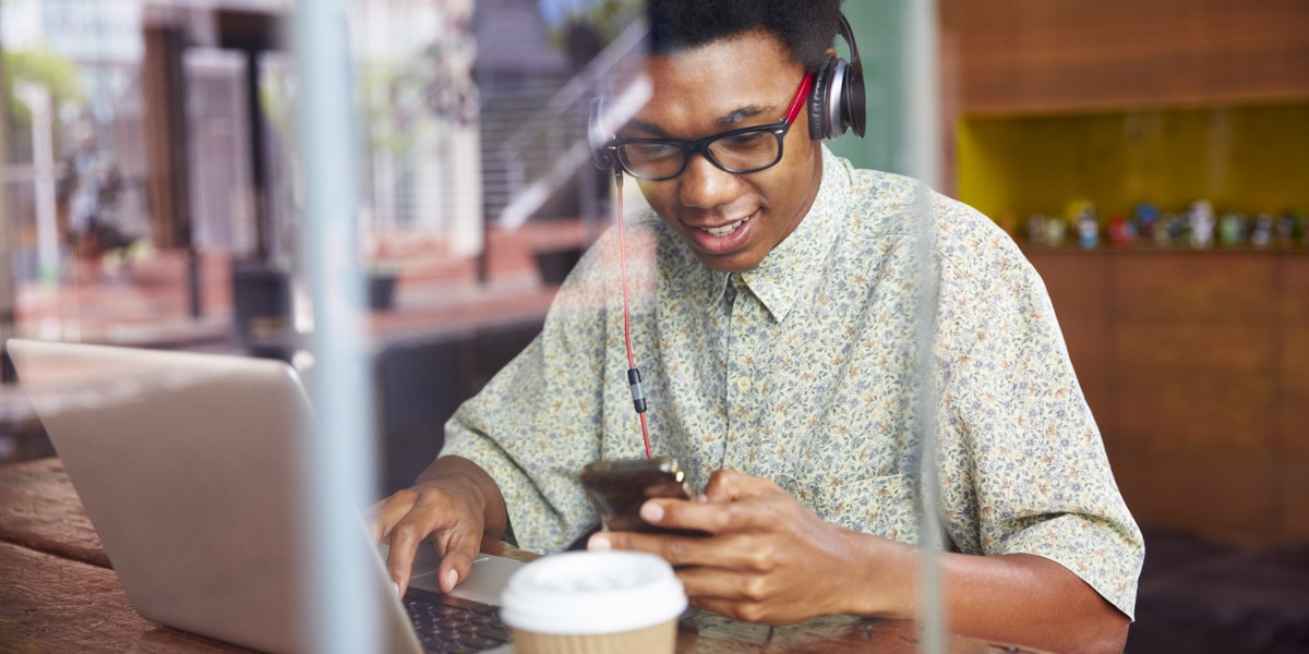 What’s the difference between a Mobile app & a Web app?