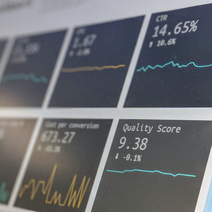8 Easy Steps to Creating a Competitive Landscape Analysis